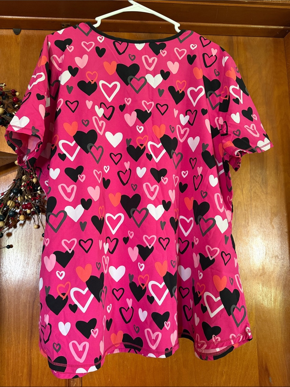 Scrubstar Pink Heart Print Short Sleeve Medical Scrub Top - Picture 2 of 2